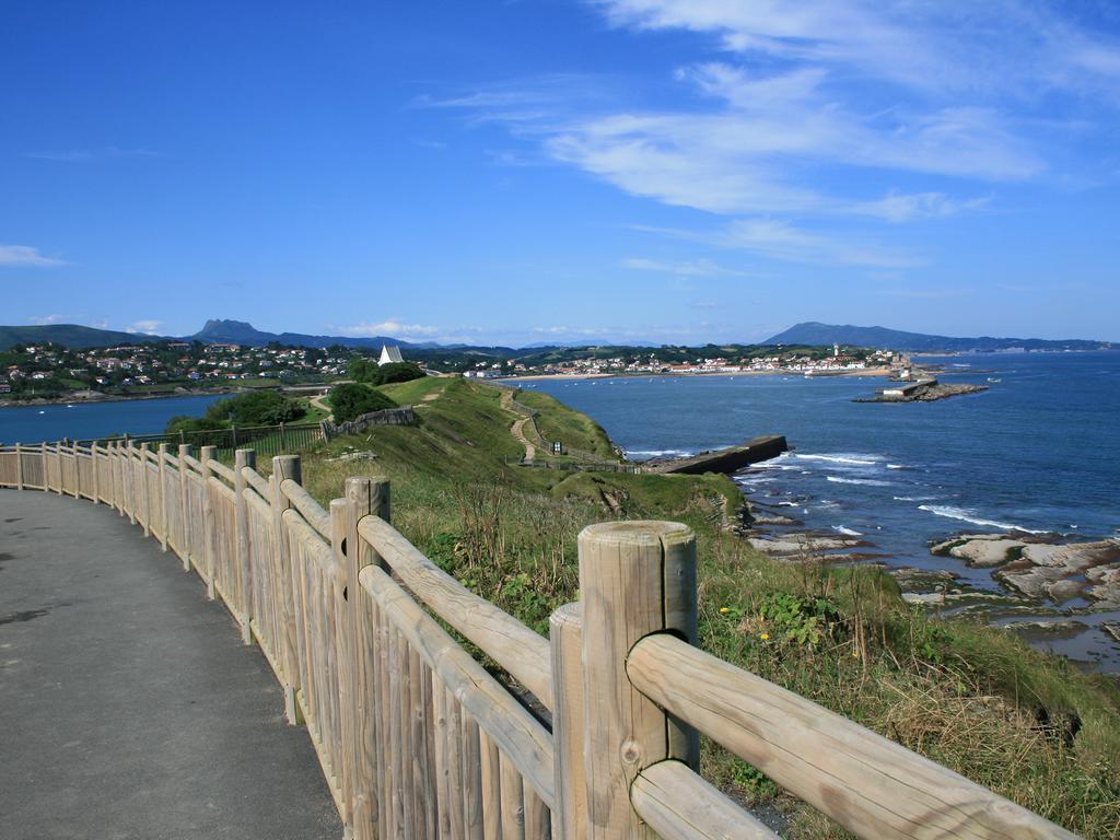 Hotel Les Almadies - Coeur De Ville Saint-Jean-de-Luz Ngoại thất bức ảnh